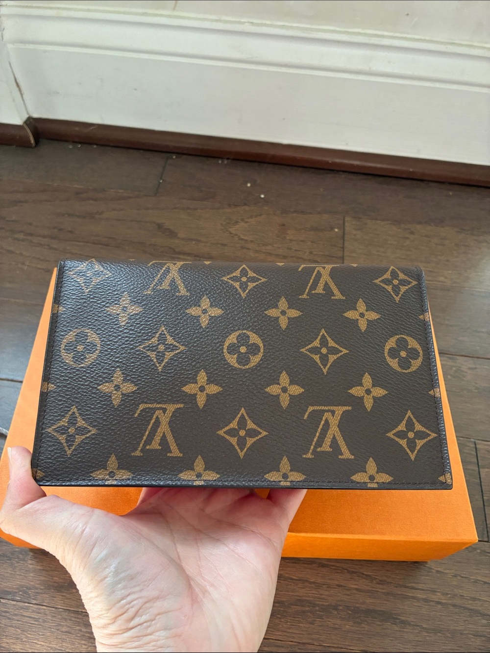 Louis Vuitton Monogram Flore Wallet on Chain - Picture 2 of 10